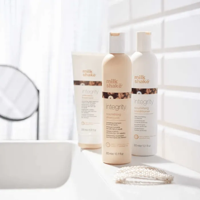 2397-integrity-nourishing-shampoo-300ml-1.webp