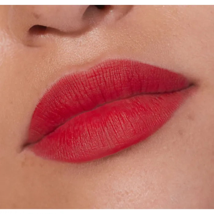 Taking Shape Lip Liner (0.35g)